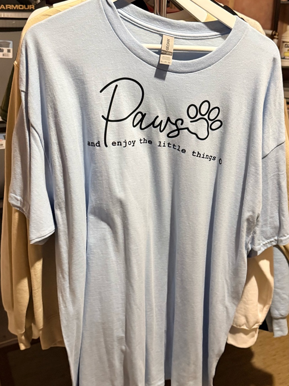 Paws and enjoy and the little things TShirt
Size 2XL
Brand New